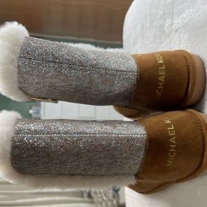 Michael Kors glitter,brown suede,faux lining girls ankle boots size 5.